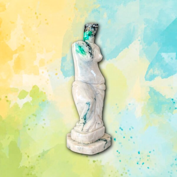 044 – PEDRA ESCULPIDA MAGNETIZADA - VÊNUS DA BELEZA