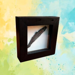 quadro02 045 – MOLDURA COM VASSOURA DE BRUXA - DESOBSSESSÃO - MAGNETIZADA